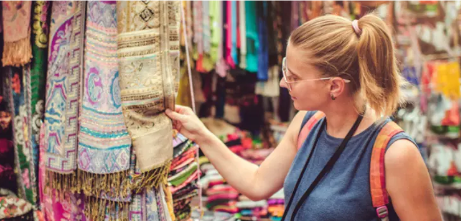 Traveling in 2025? Avoid Common Travel Scams with These Six Expert Tips